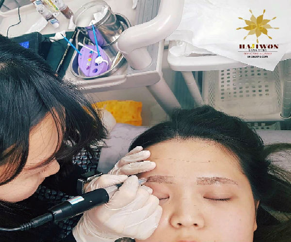 Thực hành tạo dáng lông mày