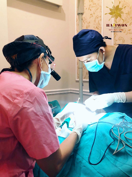 phẩu thuật thẩm mỹ ngực